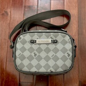CLASSIC ZIP PRINTED CROSSBODY BAG